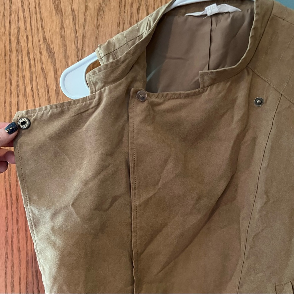 Jack by BB Dakota Faux Suede Tan Vest Size XS Western Moto Layers Fall Drape - Picture 4 of 14
